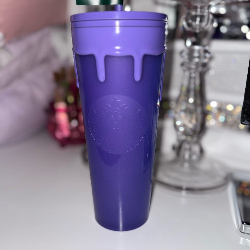Starbucks tumbler glow in the dark purple drip